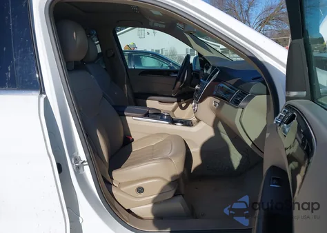 2016 Mercedes-Benz Gl 450 4Matic z USA, uszkodzony, nr VIN 4JGDF6EE1GA664878